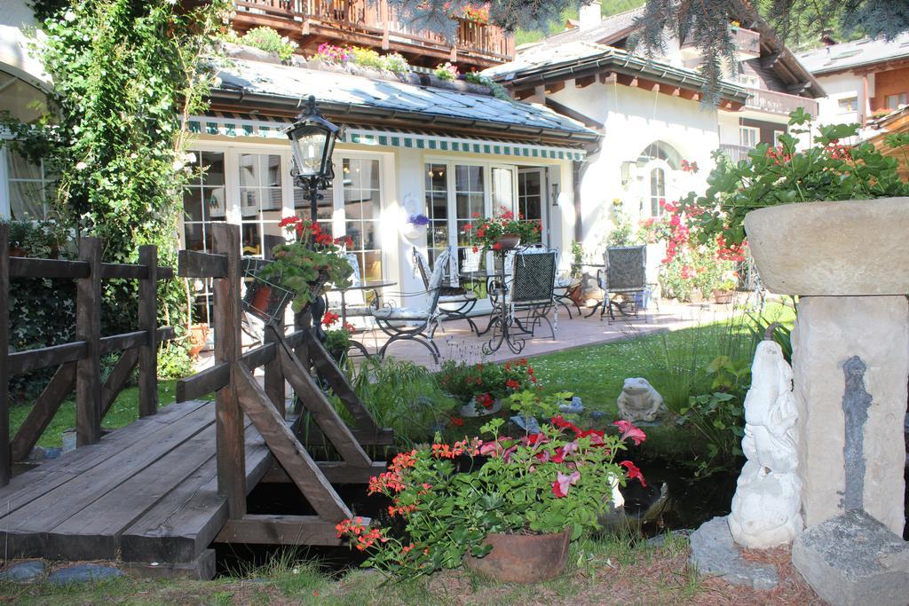 Hotel Chesa Valese Zermatt Exterior foto