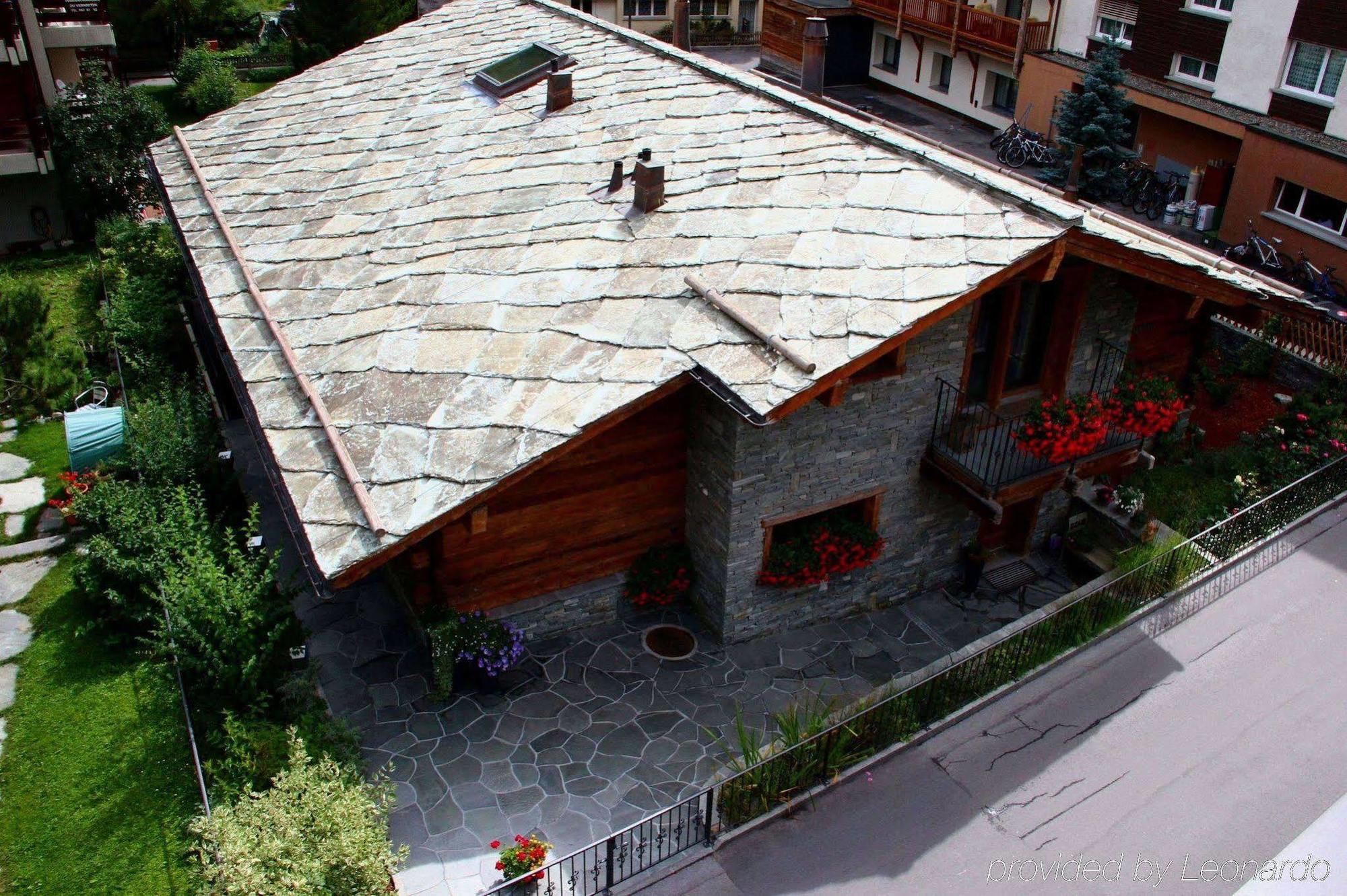 Hotel Chesa Valese Zermatt Exterior foto